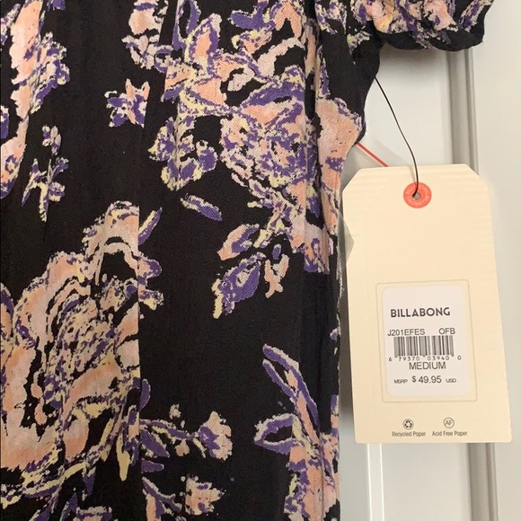Billabong floral romper. Size M. Never worn! - Picture 3 of 4